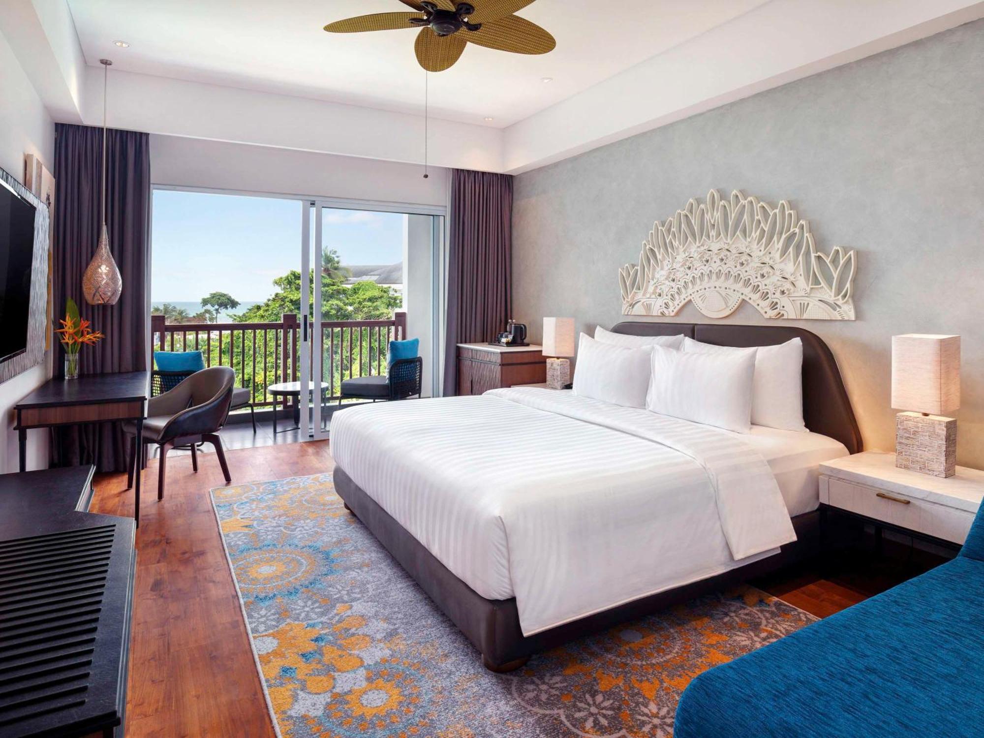 Grand Mercure Bali Seminyak Exterior photo Deluxe Ocean View