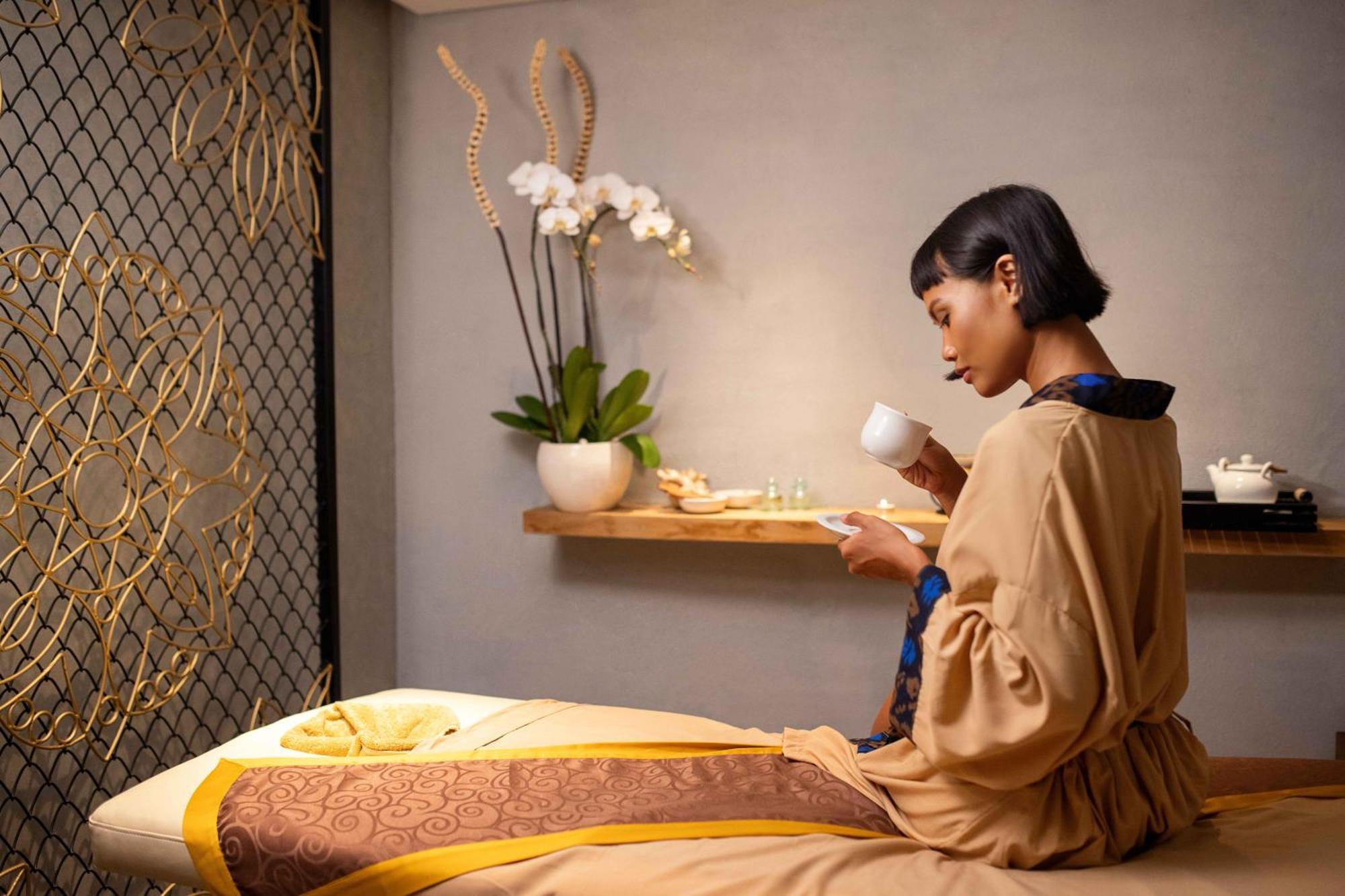 Grand Mercure Bali Seminyak Exterior photo A spa in Mauritius
