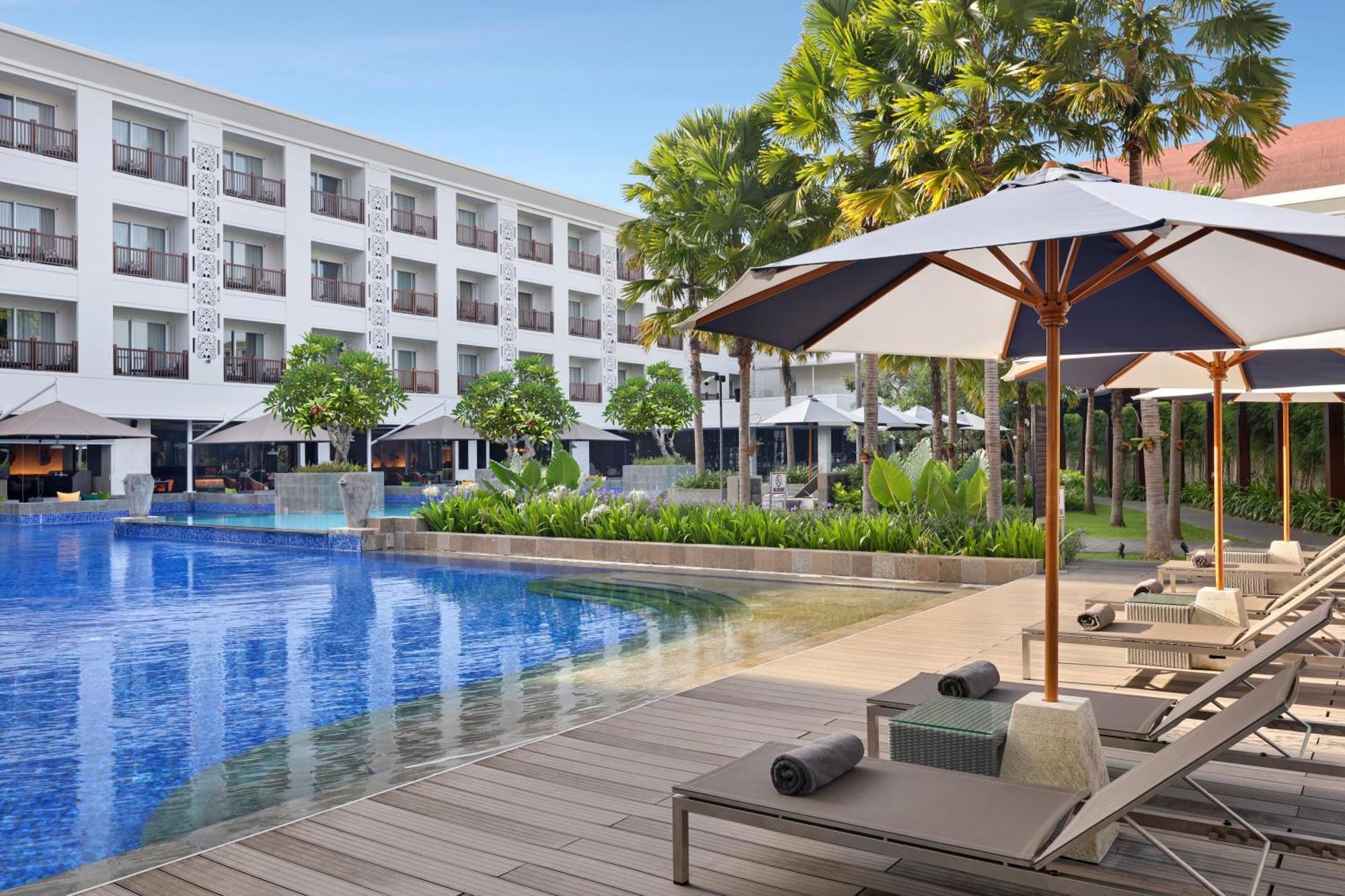 Grand Mercure Bali Seminyak Exterior photo